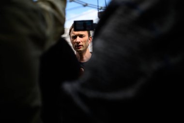 LEVERKUSEN, ALMANY - 9 MAYIS 2025: Basın toplantısı. Bundesliga maçı Bayer 04 Leverkusen, Bayarena 'da Borusssia Dortmund' a karşı..