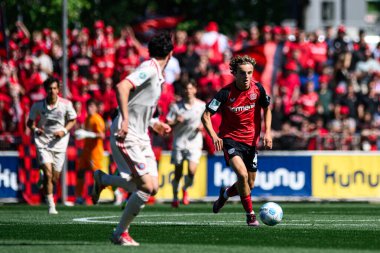 LEVERKUSEN, ALMANY - 10 MAYIS 2025: Ferdinand Pohl - Yarı-Final. A-Junioren Bundesliga maçı Bayer 04 Leverkusen, FC Bayern 'e karşı Ulrich-Haberland Stadyumu' nda.