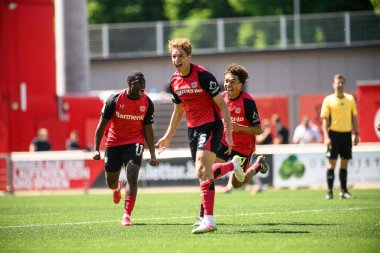 LEVERKUSEN, ALMANY - 10 MAYIS 2025: Andrea Natali - Yarı-Final. A-Junioren Bundesliga maçı Bayer 04 Leverkusen, FC Bayern 'e karşı Ulrich-Haberland Stadyumu' nda.