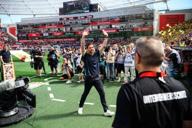 LEVERKUSEN, GERMANY - 11 Mayıs 2025: Xabi Alonso - Bundesliga maçı Bayer 04 Leverkusen FC Augsburg 'a karşı Bayarena' da.