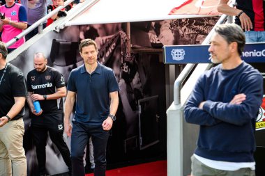 LEVERKUSEN, GERMANY - 11 Mayıs 2025: Xabi Alonso - Bundesliga maçı Bayer 04 Leverkusen FC Augsburg 'a karşı Bayarena' da.