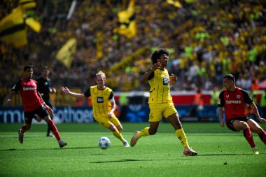 LEVERKUSEN, GERMANY - 11 Mayıs 2025: Karim Adeyemi - Bundesliga maçı Bayer 04 Leverkusen FC Augsburg 'a karşı Bayarena' da.