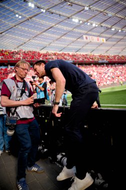 LEVERKUSEN, GERMANY - 11 Mayıs 2025: Xabi Alonso - Bundesliga maçı Bayer 04 Leverkusen FC Augsburg 'a karşı Bayarena' da.