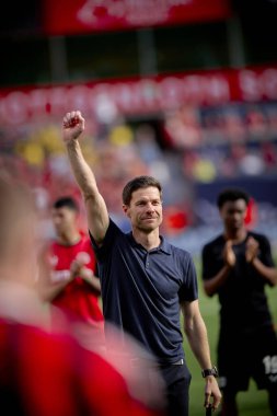 LEVERKUSEN, GERMANY - 11 Mayıs 2025: Xabi Alonso - Bundesliga maçı Bayer 04 Leverkusen FC Augsburg 'a karşı Bayarena' da.