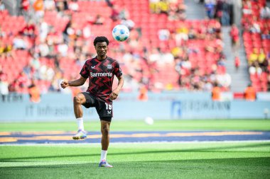 LEVERKUSEN, GERMANY - 11 Mayıs 2025: Nathan Tella - Bundesliga maçı Bayer 04 Leverkusen, Borussia Dortmund 'a karşı Bayarena' da.