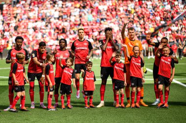 LEVERKUSEN, GERMANY - 11 MAYIS, 2025: Nathan Tella, Piero Hincapie, Jeremie Frimpong, Alejandro Grimaldo, Edmond Tapsoba, Jonathan Tah, Lukas Hradecky - Bundesliga maçı Bayer 04 Leverkusen ve Borussia Dortmund Bayer.