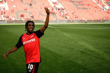 LEVERKUSEN, GERMANY - 11 MAYIS 2025: Jeremie Frimpong - Bayer 04 Leverkusen, Borussia Dortmund 'a karşı.