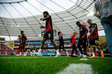 LEVERKUSEN, GERMANY - 21 MAYIS 2023: Edmond Tapsoba - Bayer 04 Leverkusen, Borussia Moenchengladbach 'a karşı Bayena.