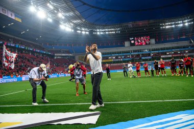 LEVERKUSEN, GERMANY - 21 Mayıs 2023: Karim Bellarabi, Alman eski futbolcu - Bayer 04 Leverkusen, Borussia Moenchengladbach 'a karşı.