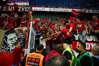 LEVERKUSEN, GERMANY - 21 Mayıs 2023: Karim Bellarabi, Alman eski futbolcu - Bayer 04 Leverkusen, Borussia Moenchengladbach 'a karşı.