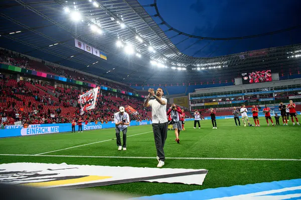 LEVERKUSEN, GERMANY - 21 Mayıs 2023: Karim Bellarabi, Alman eski futbolcu - Bayer 04 Leverkusen, Borussia Moenchengladbach 'a karşı.