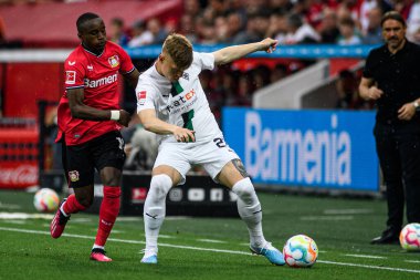 LEVERKUSEN, GERMANY - 21 MAYIS 2023: Luca Netz, Moussa Diaby - Bayer 04 Leverkusen, Borussia Moenchengladbach 'a karşı.