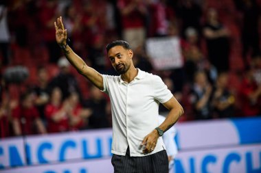 LEVERKUSEN, GERMANY - 21 Mayıs 2023: Karim Bellarabi, Alman eski futbolcu - Bayer 04 Leverkusen, Borussia Moenchengladbach 'a karşı.