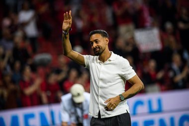 LEVERKUSEN, GERMANY - 21 Mayıs 2023: Karim Bellarabi, Alman eski futbolcu - Bayer 04 Leverkusen, Borussia Moenchengladbach 'a karşı.