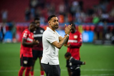 LEVERKUSEN, GERMANY - 21 Mayıs 2023: Karim Bellarabi, Alman eski futbolcu - Bayer 04 Leverkusen, Borussia Moenchengladbach 'a karşı.