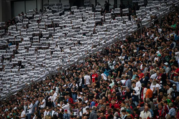LEVERKUSEN, GERMANY - 21 MAYIS 2023: Fans Moenchengladbach - Bundesliga maçı Bayer 04 Leverkusen ile Borussia Moenchengladbach Bayena 'da.