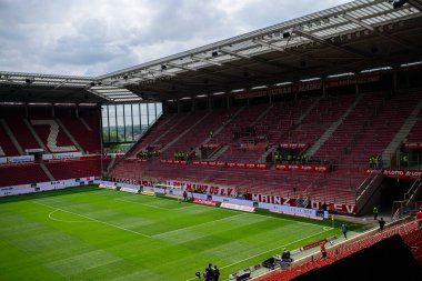 MAINZ, GERMANY - 17 Mayıs 2025: Stadyumun içi, Bundesliga maçı 1.FSV Mainz 05 - Bayer 04 Leverkusen maçı Mewa Arena 'da.