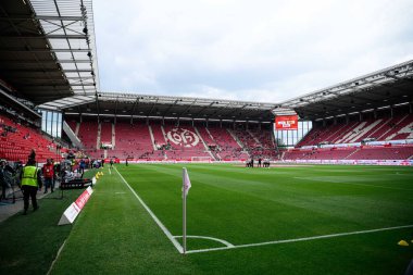 MAINZ, GERMANY - 17 Mayıs 2025: Stadyumun içi, Bundesliga maçı 1.FSV Mainz 05 - Bayer 04 Leverkusen maçı Mewa Arena 'da.