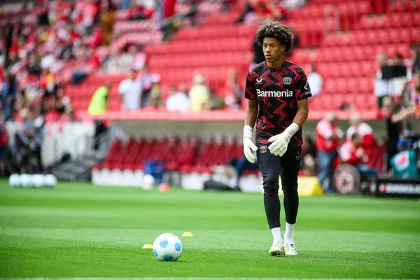 MAINZ, GERMANY - 17 Mayıs 2025: Simeon Rapsch - Bundesliga maçı 1.FSV Mainz 05-Bayer 04 Leverkusen maçı Mewa Arena 'da.