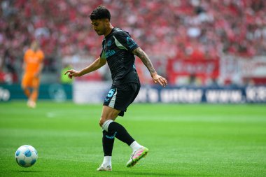 MAINZ, GERMANY - 17 Mayıs 2025: Exequiel Palacios - Bundesliga maçı 1.FSV Mainz 05 - Bayer 04 Leverkusen maçı Mewa Arena 'da.