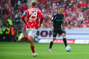 MAINZ, GERMANY - 17 Mayıs 2025: Alejandro Grimaldo - Bundesliga maçı 1.FSV Mainz 05 - Bayer 04 Leverkusen maçı Mewa Arena 'da.