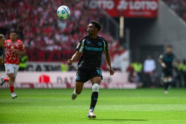 MAINZ, GERMANY - 17 Mayıs 2025: Nathan Tella - Bundesliga maçı 1.FSV Mainz 05, Bayer 04 Leverkusen 'e karşı Mewa Arena' da.