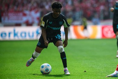 MAINZ, GERMANY - 17 Mayıs 2025: Nathan Tella - Bundesliga maçı 1.FSV Mainz 05, Bayer 04 Leverkusen 'e karşı Mewa Arena' da.