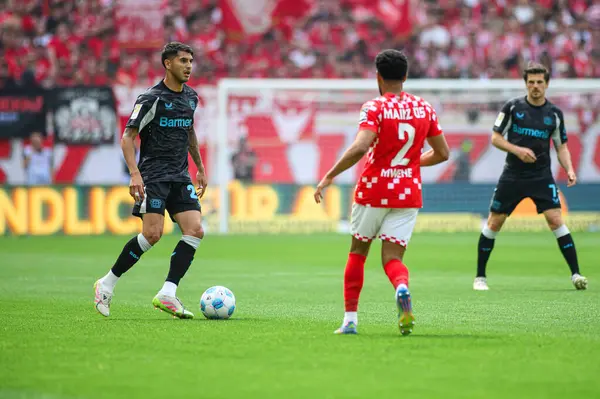 MAINZ, GERMANY - 17 Mayıs 2025: Exequiel Palacios - Bundesliga maçı 1.FSV Mainz 05 - Bayer 04 Leverkusen maçı Mewa Arena 'da.