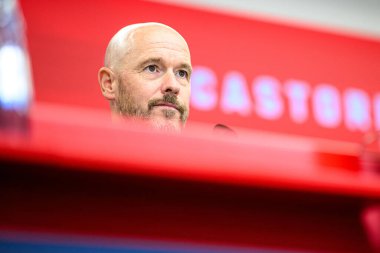 LEVERKUSEN, GERMANY - 26 MAYIS 2025: - Basın toplantısı Erik 10 Hag, Bayena 'da yeni teknik direktör Bayer 04 Leverkusen.