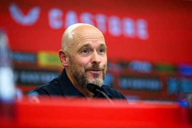 LEVERKUSEN, GERMANY - 26 MAYIS, 2025: Simon Rolfes - Basın toplantısı Erik ten Hag, Bayena 'da yeni teknik direktör Bayer 04 Leverkusen.
