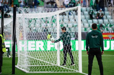 WROCLAW, POLAND - 28 Mayıs 2025: Gol sistemi, kontrol UEFA Avrupa Konferans Ligi Real Betis Chelsea FC 'ye karşı Wroclaw Stadyumu.