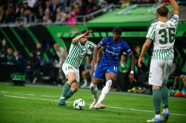 WROCLAW, POLAND - 28 Mayıs 2025: Noni Madueke, Romain Perraud - UEFA Avrupa Konferans Ligi Real Betis Chelsea FC 'ye karşı Wroclaw Stadyumu' nda final maçı.