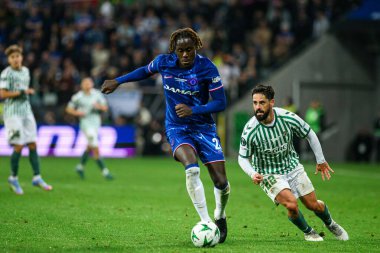 WROCLAW, POLAND - 28 Mayıs 2025: Trevoh Chalobah, Isco - UEFA Avrupa Konferans Ligi Real Betis Chelsea FC 'ye karşı Wroclaw Stadyumu' nda oynanan final maçı.