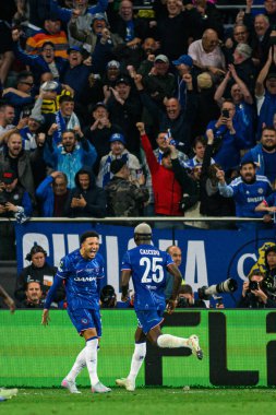 WROCLAW, POLAND - 28 Mayıs 2025: Jadon Sancho, Moises Caicedo - UEFA Avrupa Konferans Ligi Real Betis Chelsea FC 'ye karşı Wroclaw Stadyumu' nda final maçı.