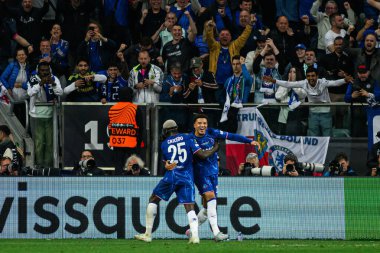 WROCLAW, POLAND - 28 Mayıs 2025: Jadon Sancho, Moises Caicedo - UEFA Avrupa Konferans Ligi Real Betis Chelsea FC 'ye karşı Wroclaw Stadyumu' nda final maçı.