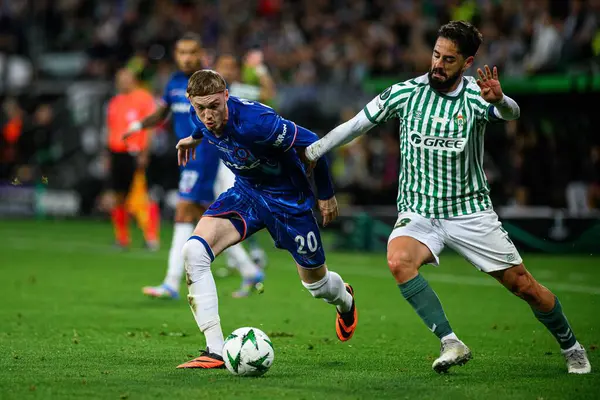 WROCLAW, POLAND - 28 Mayıs 2025: Isco, Cole Palmer - Wroclaw Stadyumu 'nda UEFA Avrupa Konferans Ligi Real Betis Chelsea FC' ye karşı.