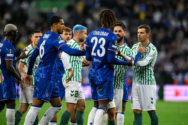 WROCLAW, POLAND - 28 Mayıs 2025: Trevoh Chalobah, Isco, Levi Colwill - UEFA Avrupa Konferans Ligi Real Betis Chelsea FC 'ye karşı Wroclaw Stadyumu' nda final maçı.