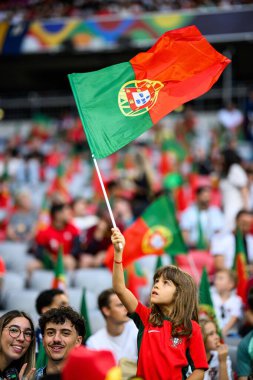 MUNICH, GERMANY - 4 Haziran 2025: Portekiz Kız: UEFA Uluslar Ligi 2025 Almanya - Allianz Arena 'da Portekiz' e karşı. 