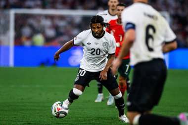 MUNİH, GERMANY - 4 Haziran 2025: Serge Gnabry - UEFA Uluslar Ligi 2025 Almanya - Allianz Arena 'da Portekiz' e karşı. 