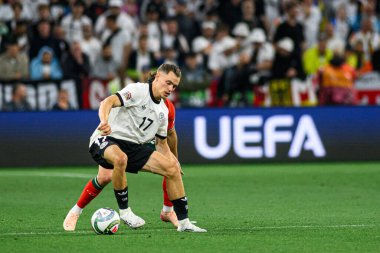MUNİH, GERMANY - 4 Haziran 2025: Florian Wirtz, Pedro Neto - UEFA Uluslar Ligi 2025 Almanya - Allianz Arena 'da Portekiz' e karşı. 