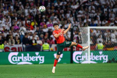 MUNİH, GERMANY - 4 Haziran 2025: Joao Neves - UEFA Uluslar Ligi 2025 Almanya - Allianz Arena 'da Portekiz' e karşı. 