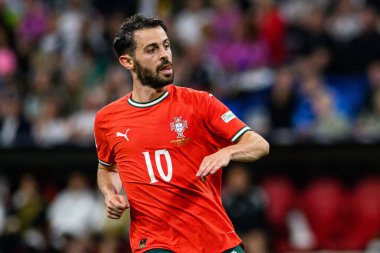 MUNİH, GERMANY - 4 Haziran 2025: Bernardo Silva - UEFA Uluslar Ligi 2025 Almanya - Allianz Arena 'da Portekiz' e karşı. 