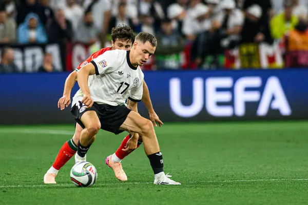 MUNİH, GERMANY - 4 Haziran 2025: Florian Wirtz, Pedro Neto - UEFA Uluslar Ligi 2025 Almanya - Allianz Arena 'da Portekiz' e karşı. 