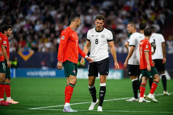 MUNICH, GERMANY - 4 Haziran 2025: Cristiano Ronaldo, Leon Goretzka - UEFA Uluslar Ligi 2025 Almanya - Allianz Arena 'da Portekiz' e karşı. 