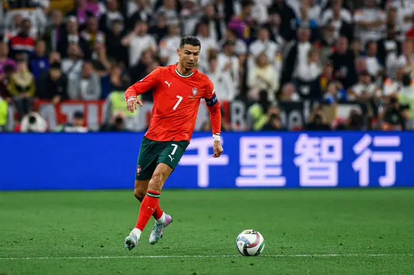 MUNİH, GERMANY - 4 Haziran 2025: Cristiano Ronaldo - UEFA Uluslar Ligi 2025 Almanya - Allianz Arena 'da Portekiz' e karşı. 