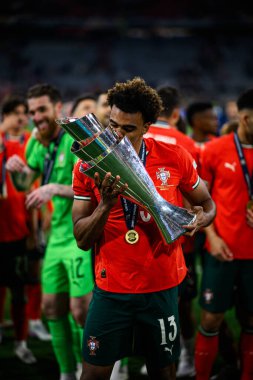 MUNICH, GERMANY - 9 Haziran 2025: Renato Veiga - UEFA Uluslar Ligi 2025, Allianz Arena 'da İspanya' ya karşı. 