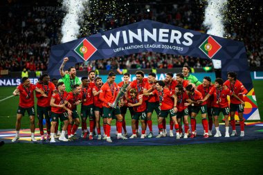 MUNICH, GERMANY - 9 Haziran 2025: Kazananlar - UEFA Uluslar Ligi 2025, Allianz Arena 'da İspanya' ya karşı. 