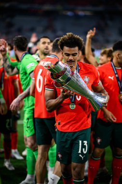 MUNICH, GERMANY - 9 Haziran 2025: Renato Veiga - UEFA Uluslar Ligi 2025, Allianz Arena 'da İspanya' ya karşı. 