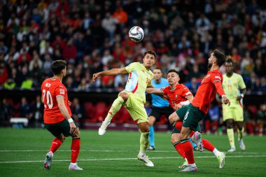 MUNICH, GERMANY - 8 Haziran 2025: Martin Zubimendi, Pedro Neto, Bruno Fernandes, Francisco Conceicao - UEFA Uluslar Ligi 2025, Allianz Arena 'da İspanya' ya karşı. 