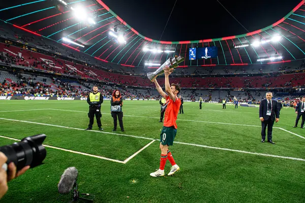 MUNICH, GERMANY - 9 Haziran 2025: Bernardo Silva - UEFA Uluslar Ligi 2025, Allianz Arena 'da İspanya' ya karşı. 